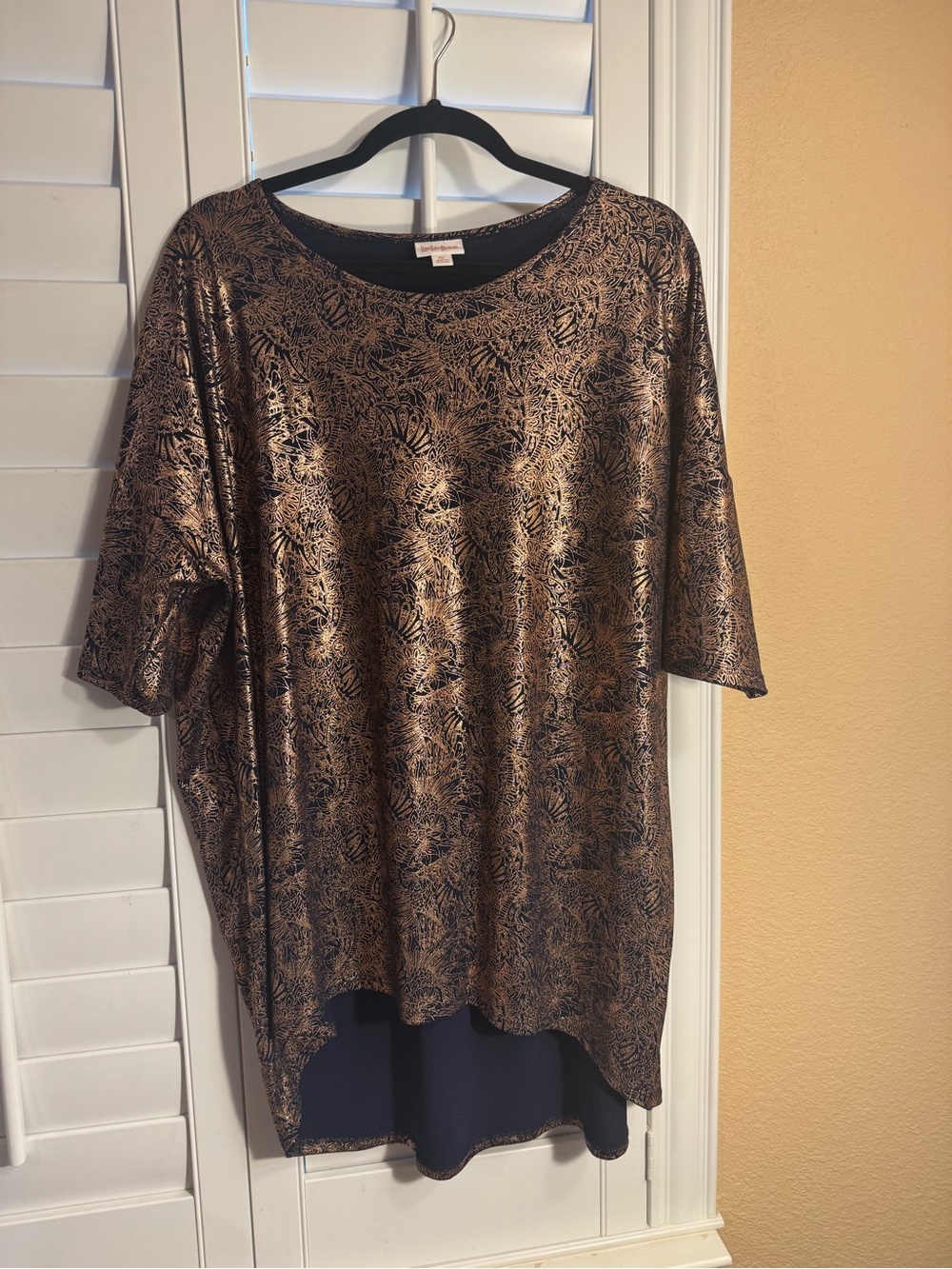 LuLaRoe Metallic Bronze & Black Patterned Tunic Irma